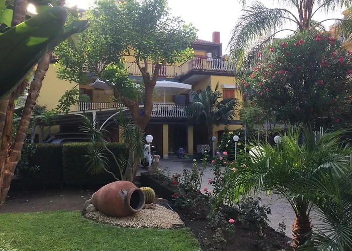 Casa Delle Rose 펜션 카타니아